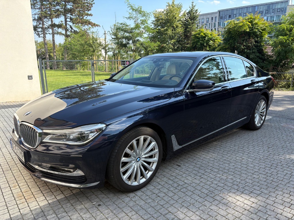 BMW rad 7 730d xDrive A/T