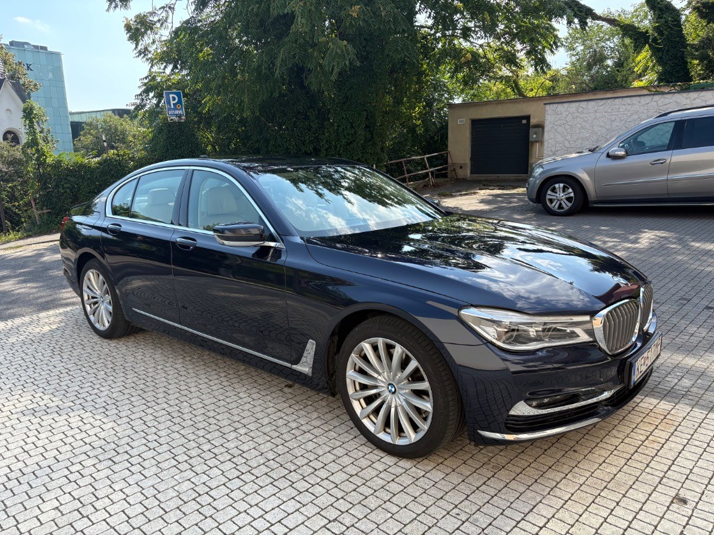 BMW rad 7 730d xDrive A/T