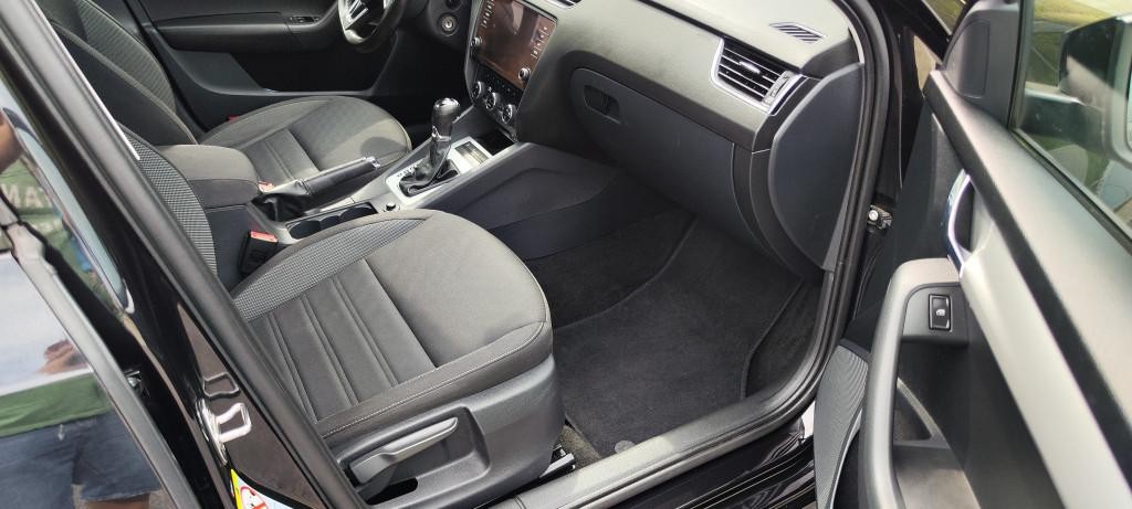 Škoda Octavia Combi 2.0 TDI SCR Style DSG