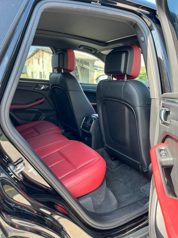 Porsche Macan 2.0 4x4 Benzín