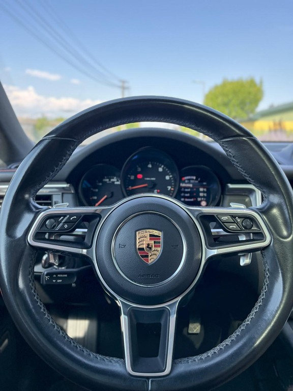 Porsche Macan 2.0 4x4 Benzín