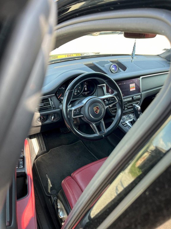 Porsche Macan 2.0 4x4 Benzín