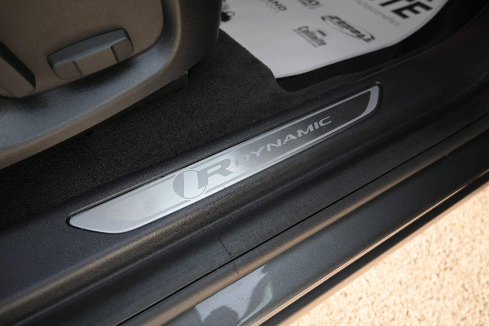 Jaguar E-Pace 2.0 I4 R-Dynamic S AWD A/T