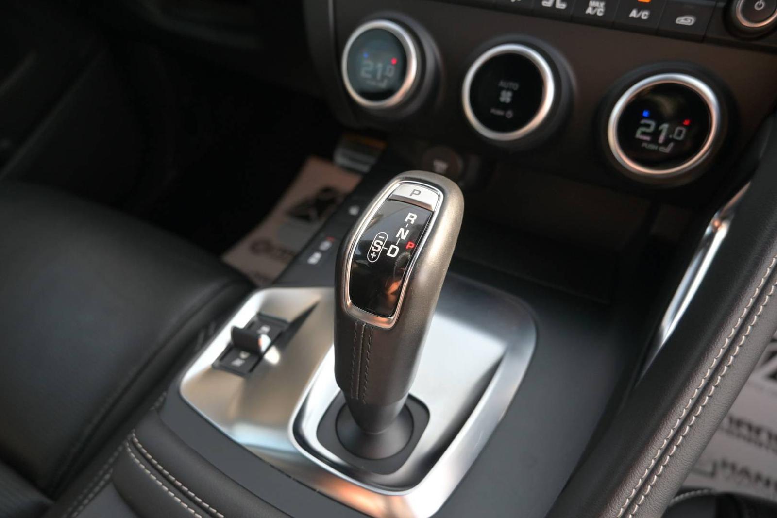 Jaguar E-Pace 2.0 I4 R-Dynamic S AWD A/T