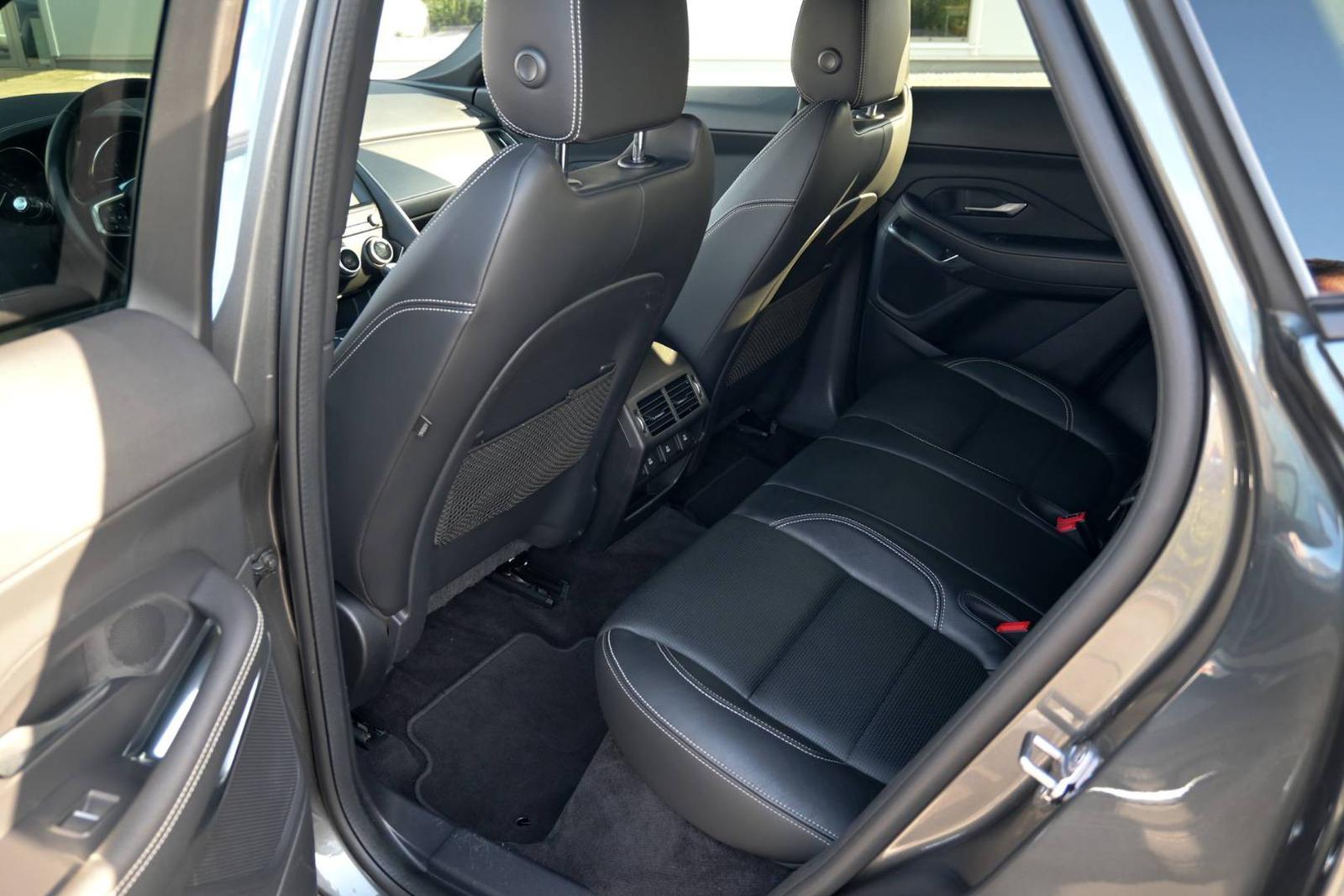 Jaguar E-Pace 2.0 I4 R-Dynamic S AWD A/T