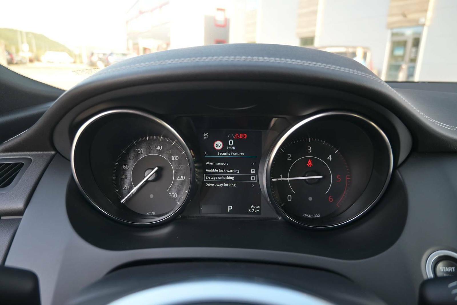 Jaguar E-Pace 2.0 I4 R-Dynamic S AWD A/T