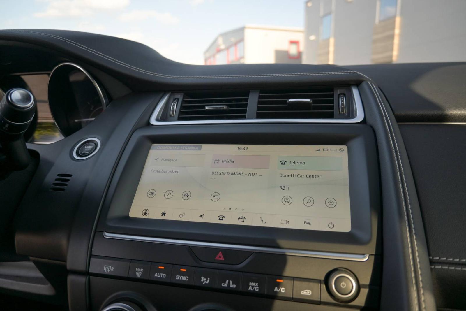 Jaguar E-Pace 2.0 I4 R-Dynamic S AWD A/T
