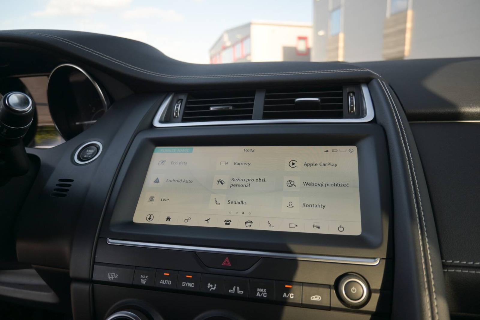 Jaguar E-Pace 2.0 I4 R-Dynamic S AWD A/T