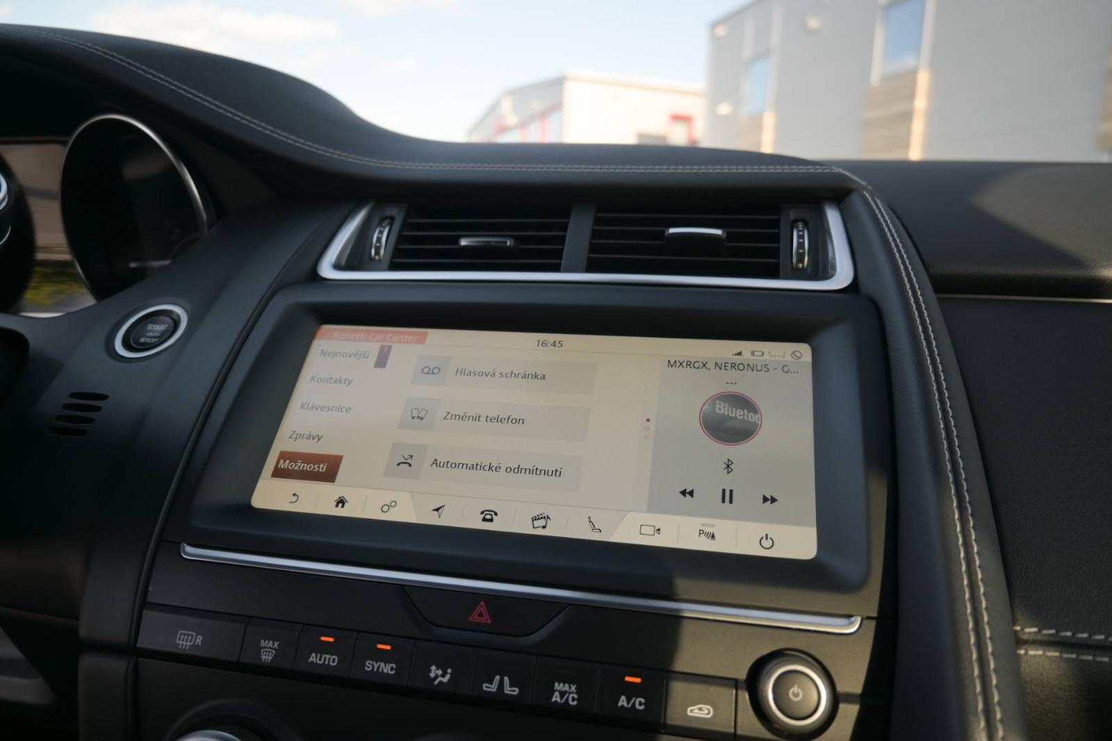Jaguar E-Pace 2.0 I4 R-Dynamic S AWD A/T
