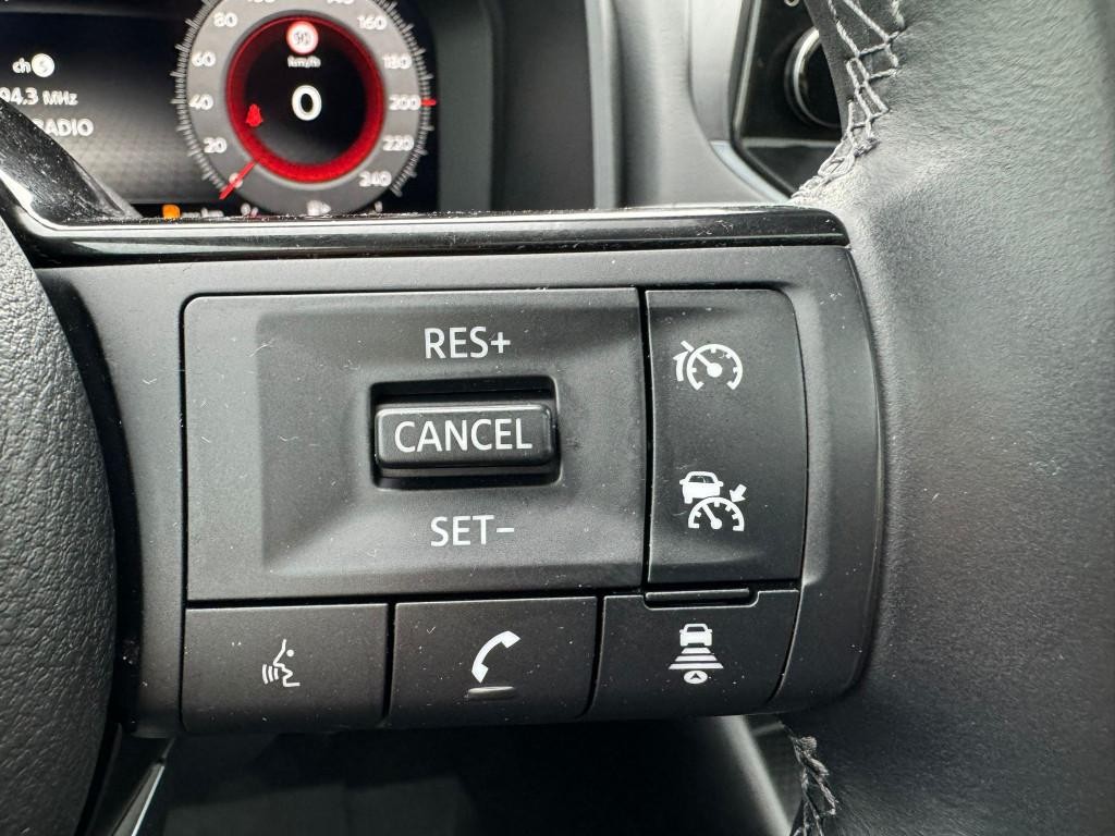 Nissan Qashqai DIG-T 140 Mild Hybrid N-Connecta