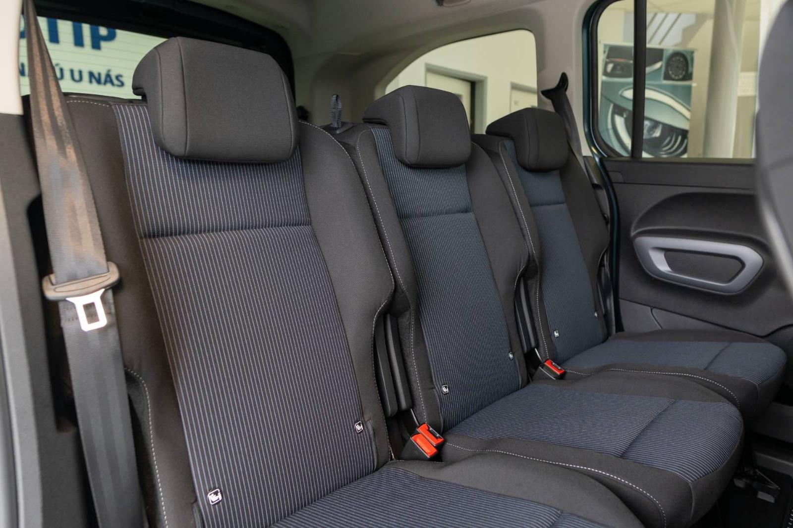Fiat Dobló Cargo Combi 1.5 MTJ L2 A/T M1  7-MIEST