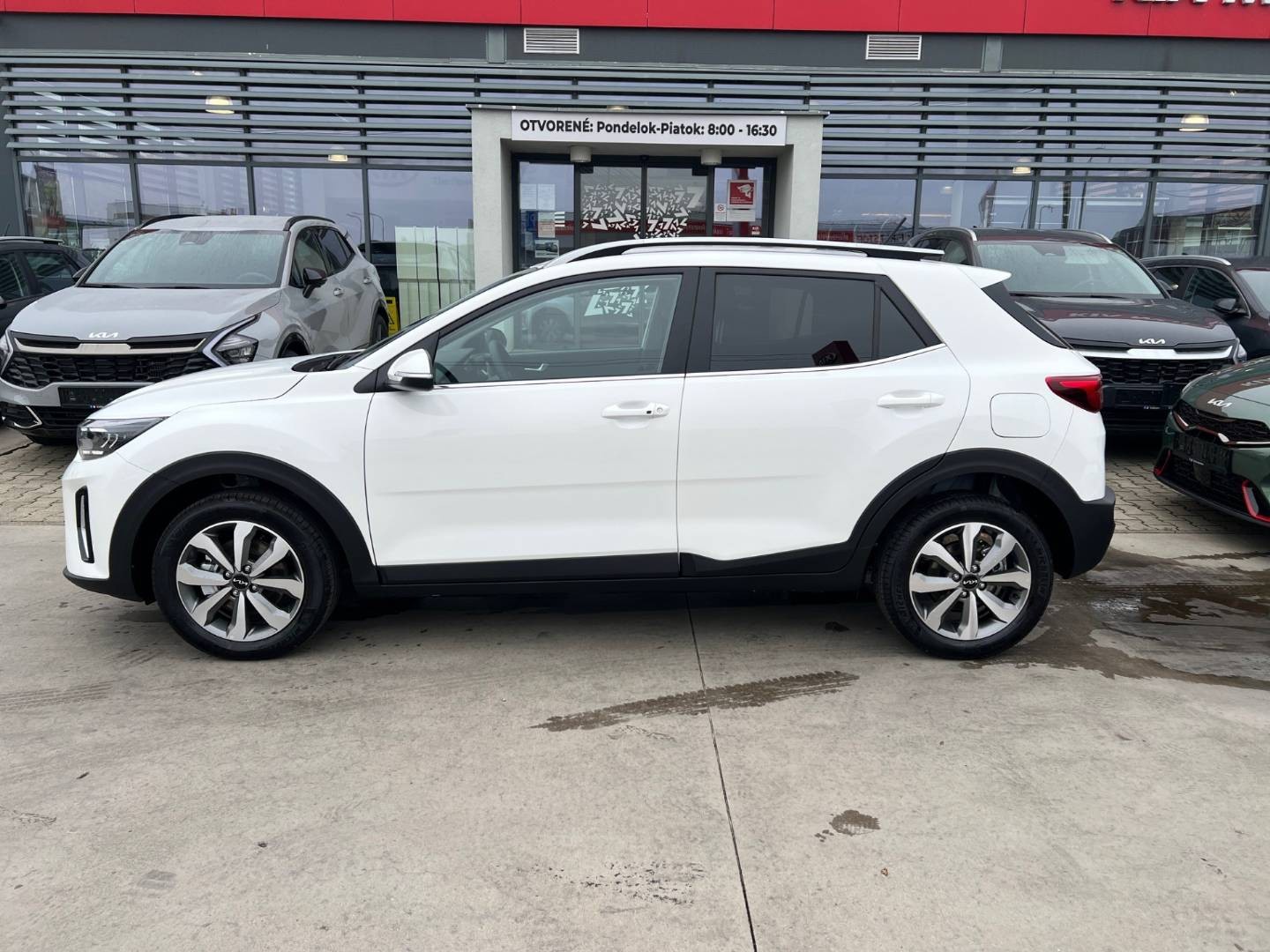 Kia Stonic 1.2DPi M5 GOLD + SMART PACK