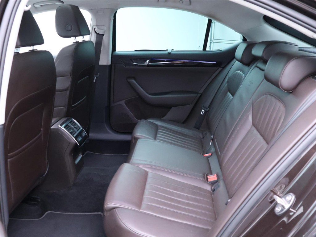 Škoda Superb 2.0 TDi DSG Laurin&Klement