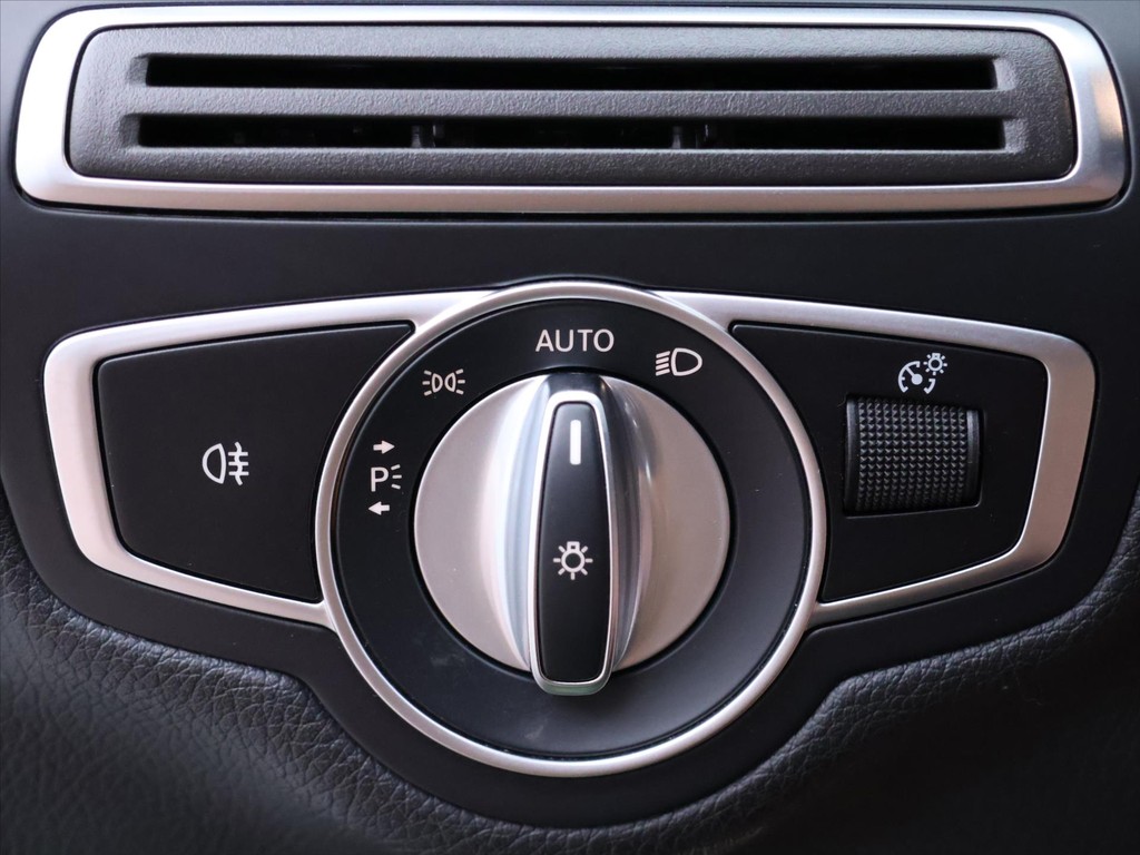 Mercedes C trieda T 160