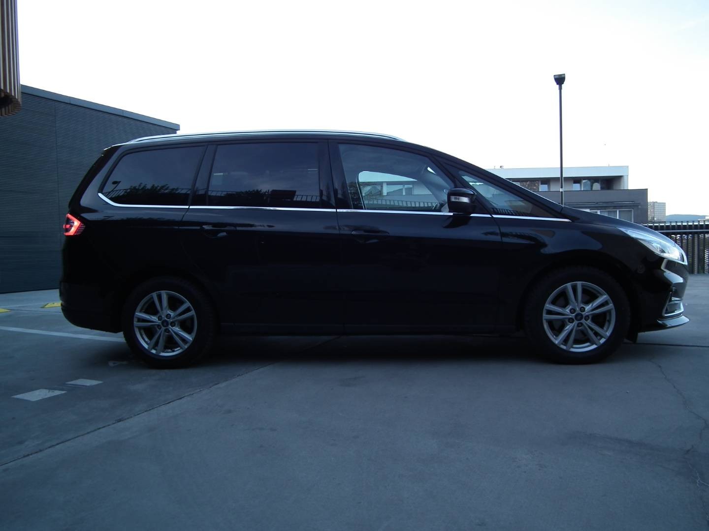 Ford Galaxy 2.0 TDCi Titanium Eco Blue 7 miest