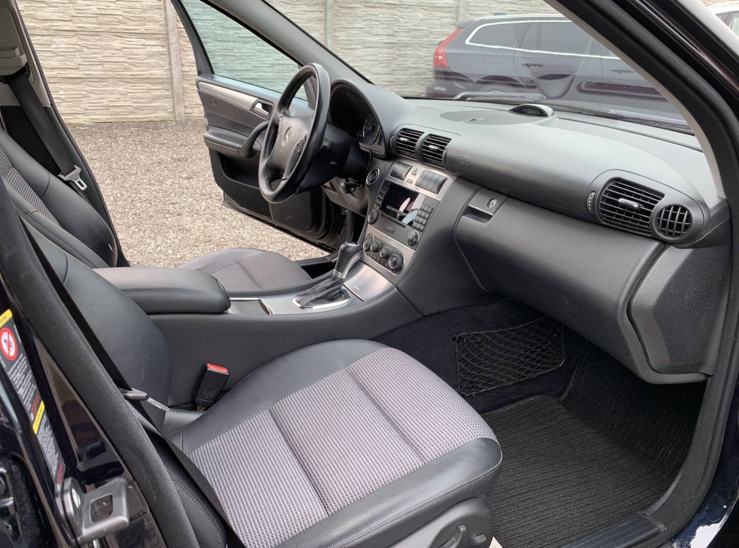 Mercedes-Benz C trieda Kombi 180 Kompressor Avantgarde A/T