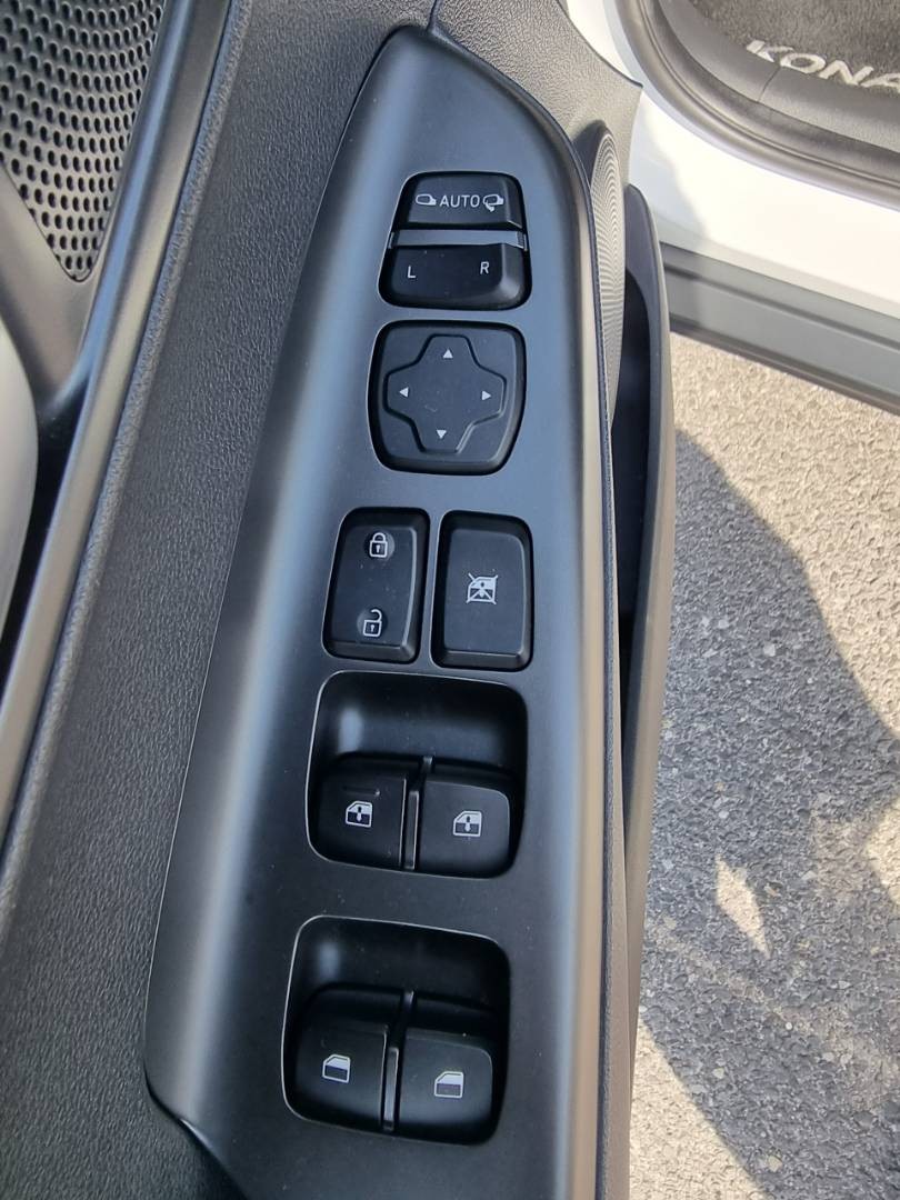 Hyundai Kona Electric 100