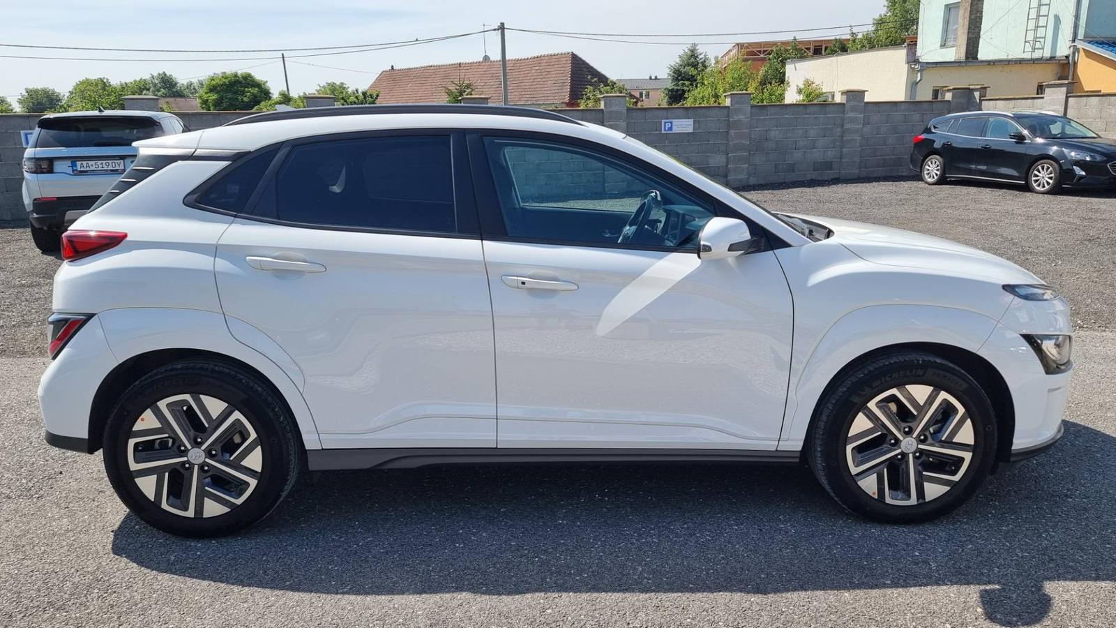 Hyundai Kona Electric 100
