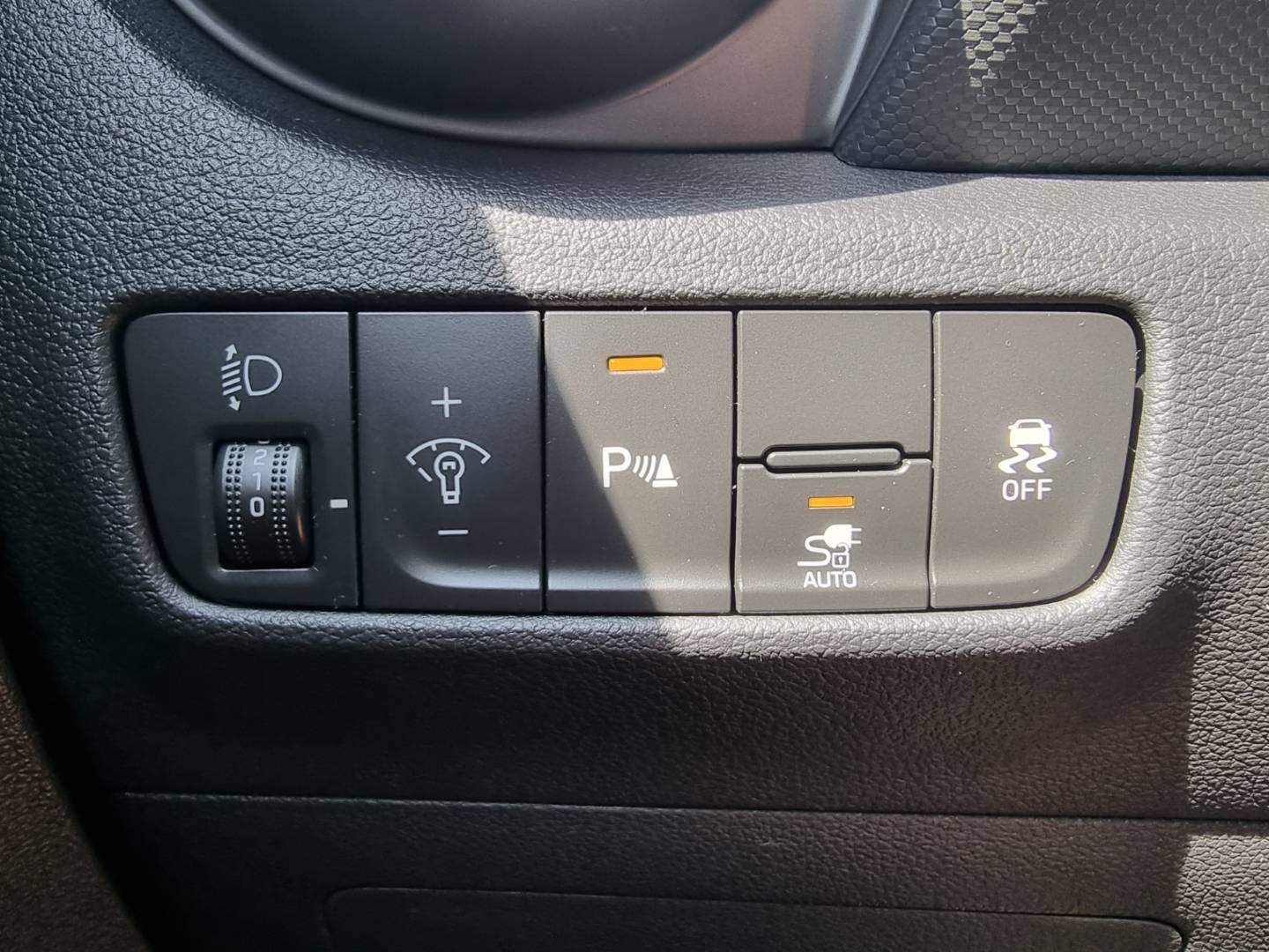 Hyundai Kona Electric 100