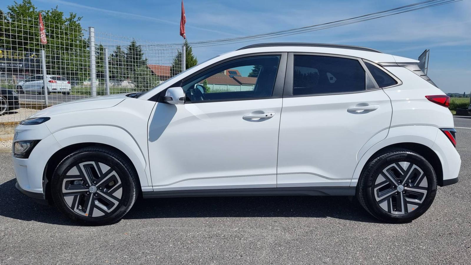 Hyundai Kona Electric 100