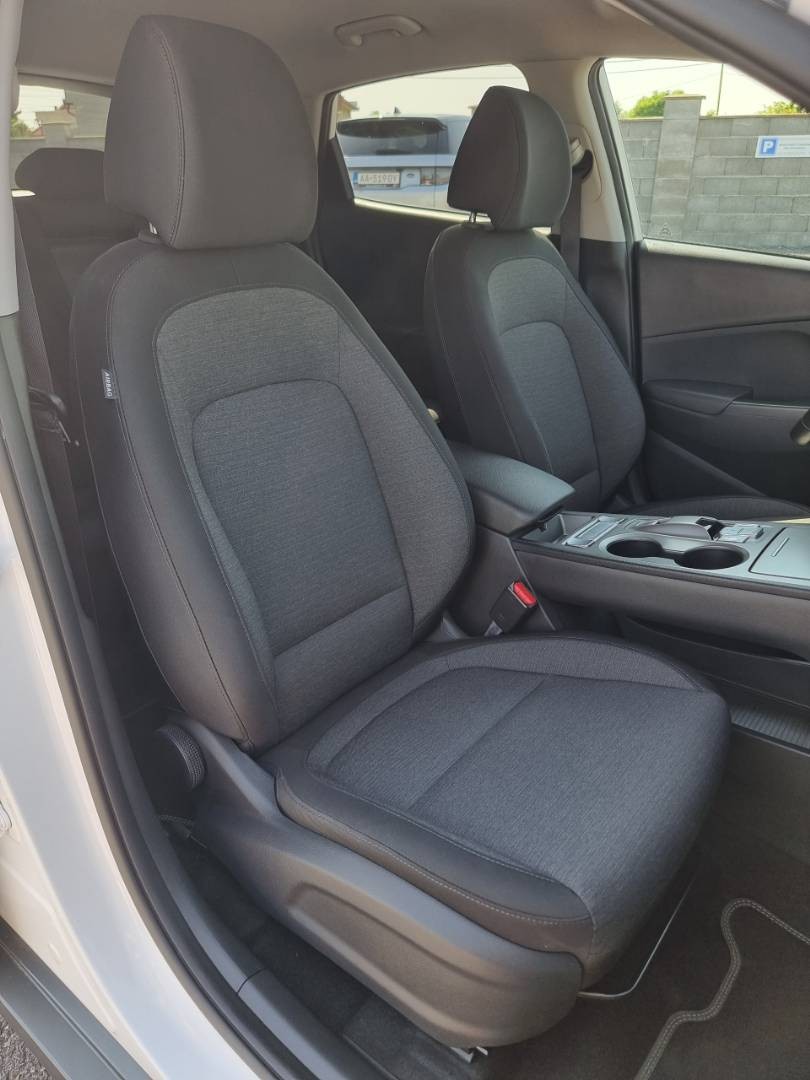 Hyundai Kona Electric 100