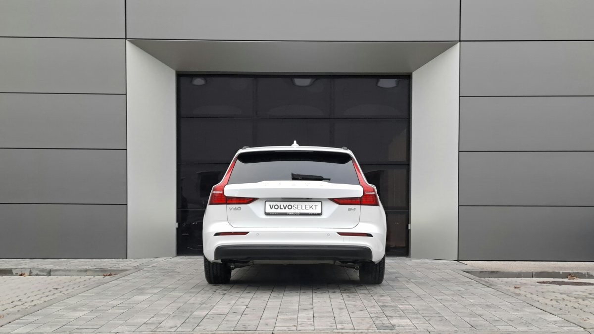 Volvo V60 B4 (D) CORE AT8 FWD