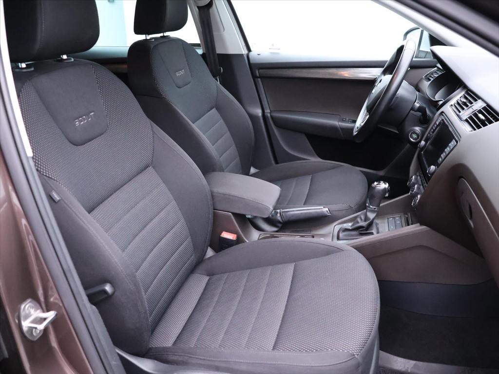Škoda Octavia Combi 2.0 TDi 4x4 DSG Scout