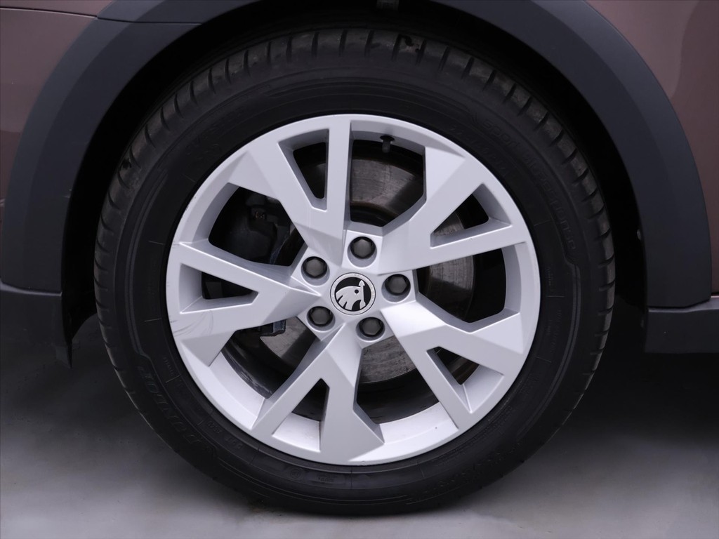 Škoda Octavia Combi 2.0 TDi 4x4 DSG Scout