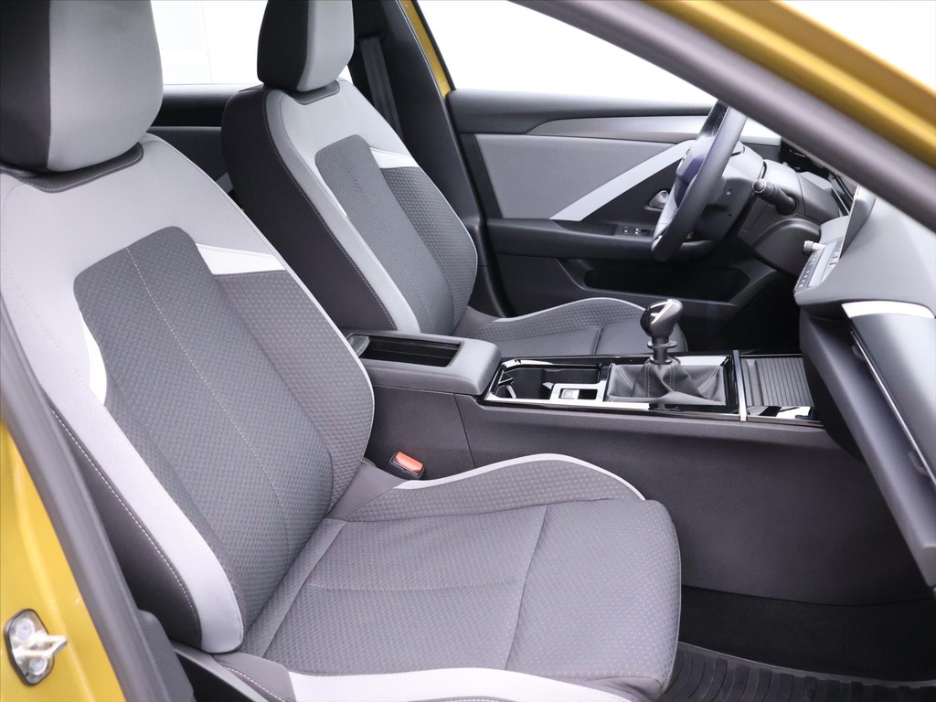 Opel Astra 1.2 Turbo Edition