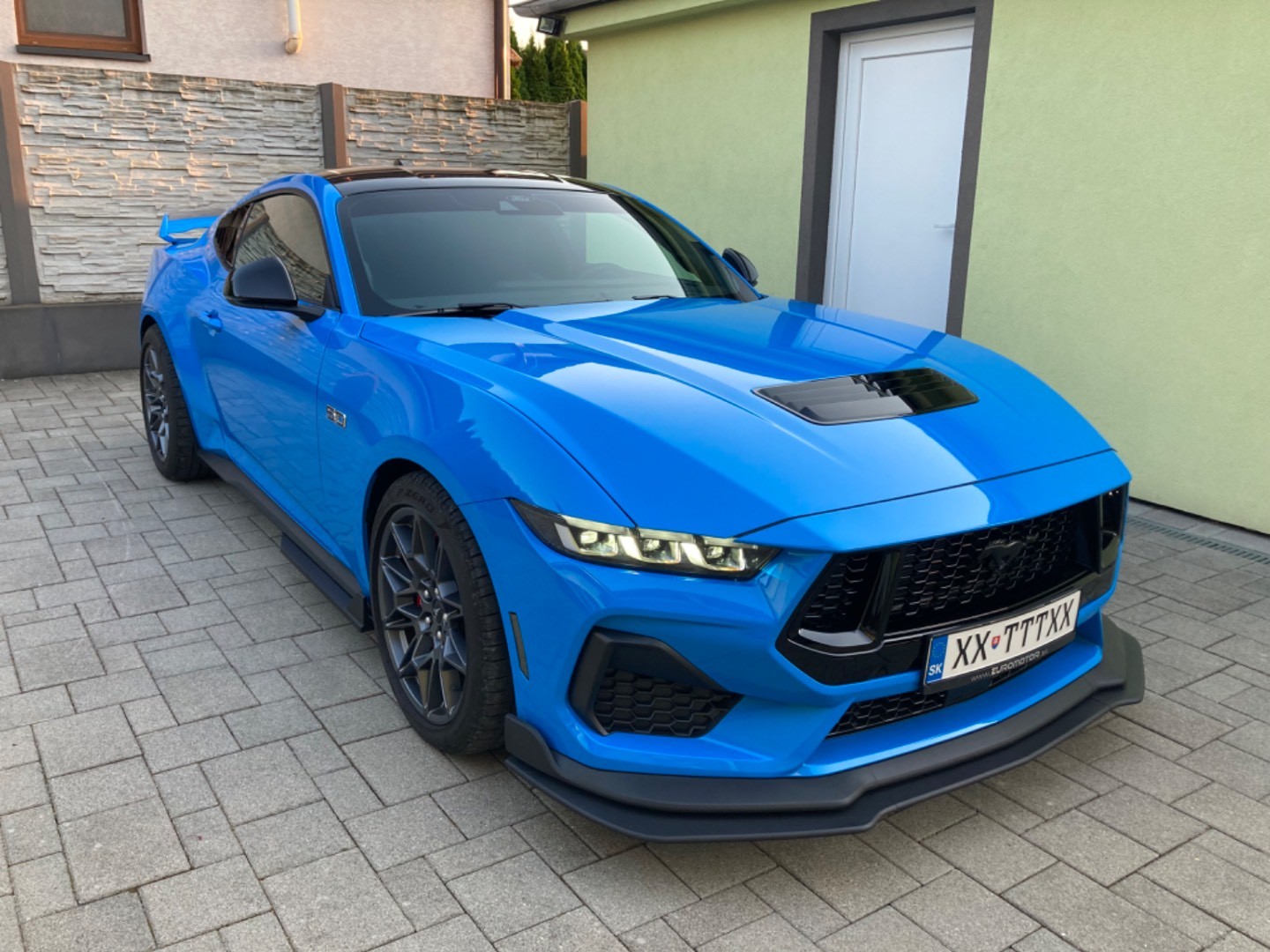 Ford Mustang GT 5.0 NEW model