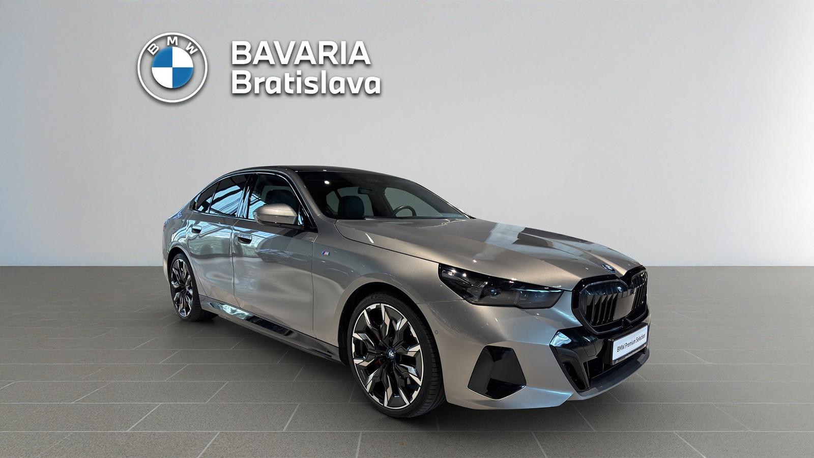 BMW 550e xDrive Sedan