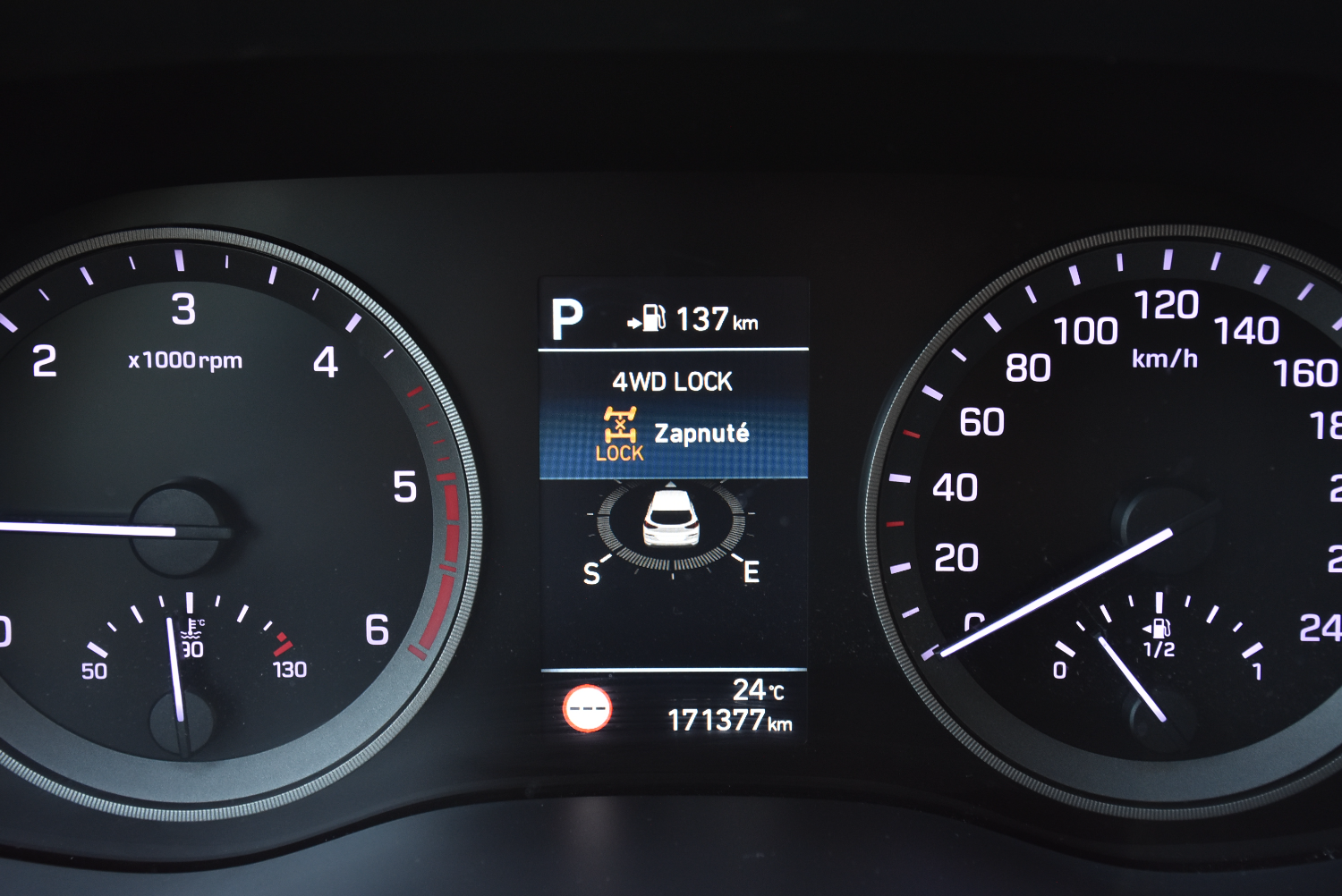 Hyundai Tucson 2.0 CRDi AUTOMAT 8st. 4X4 PREMIUM SR
