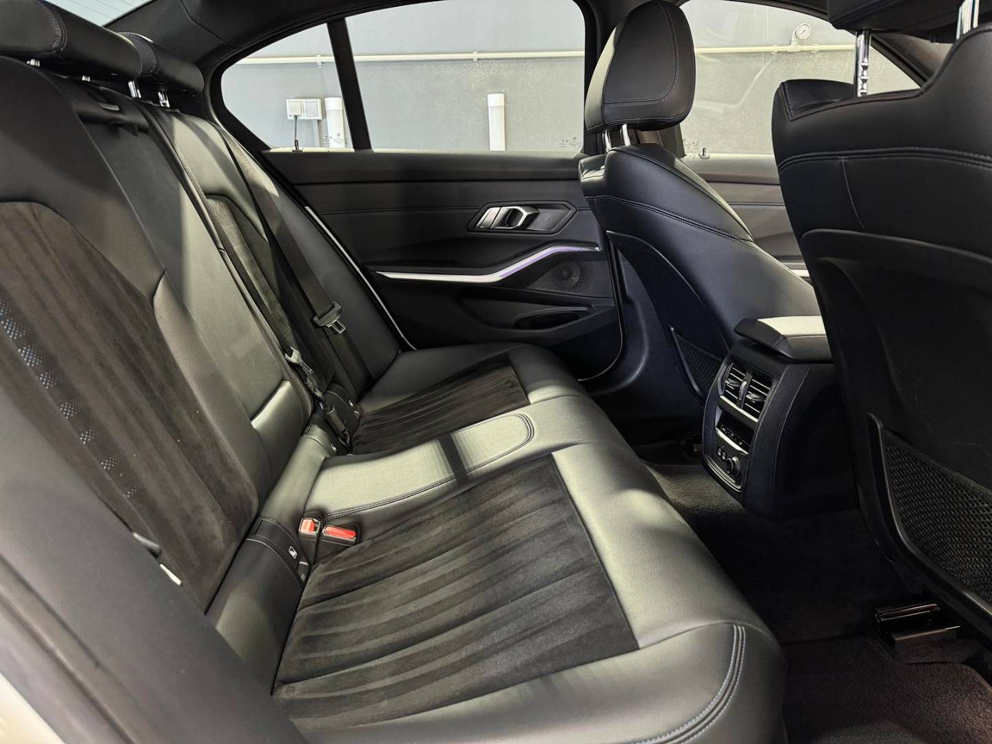 BMW Rad 3 330e M-SPORT