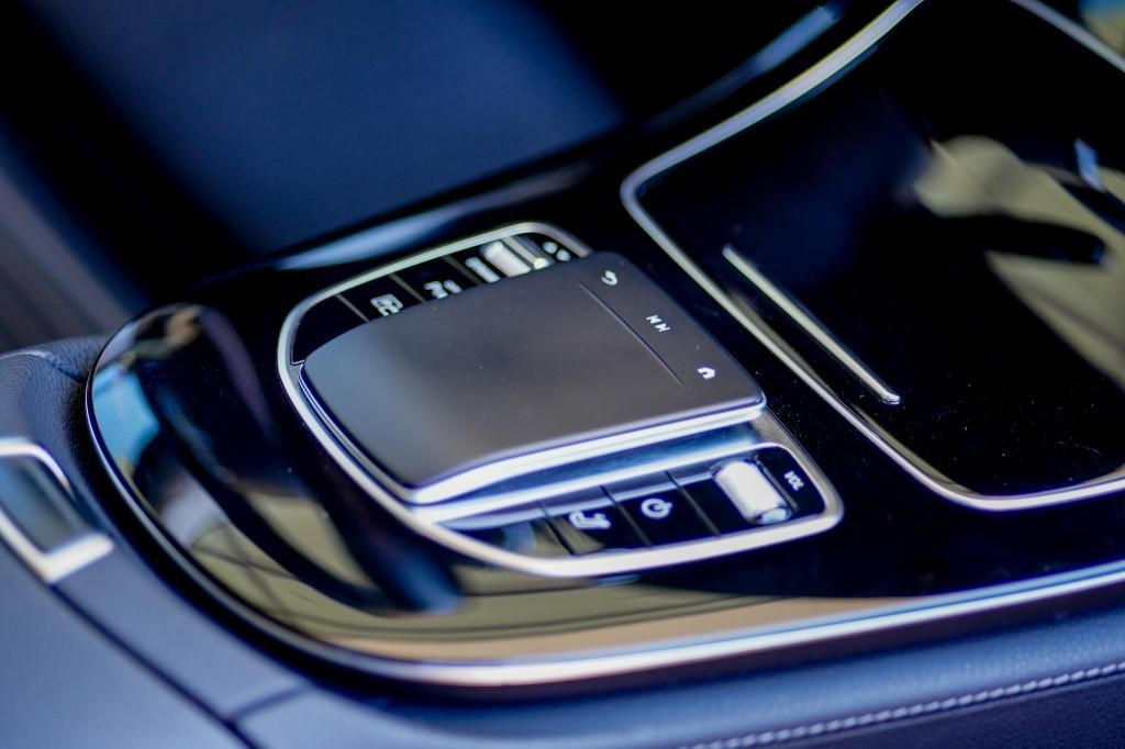 Mercedes E trieda T 300 de A/T