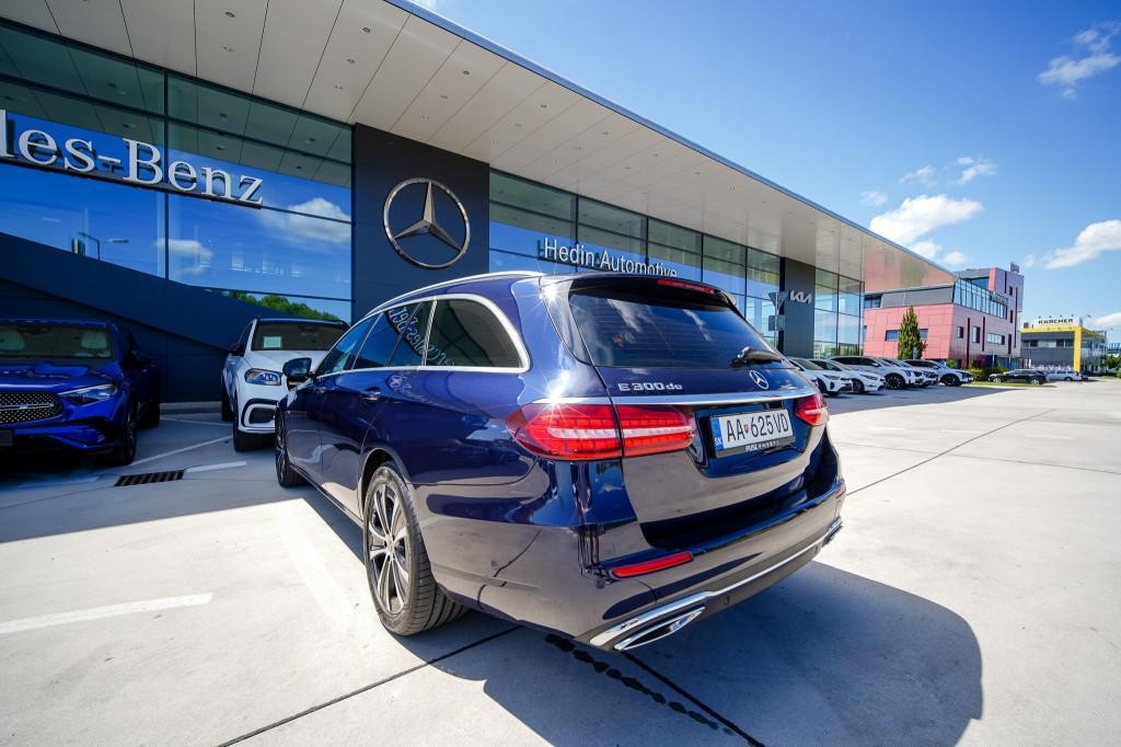 Mercedes E trieda T 300 de A/T