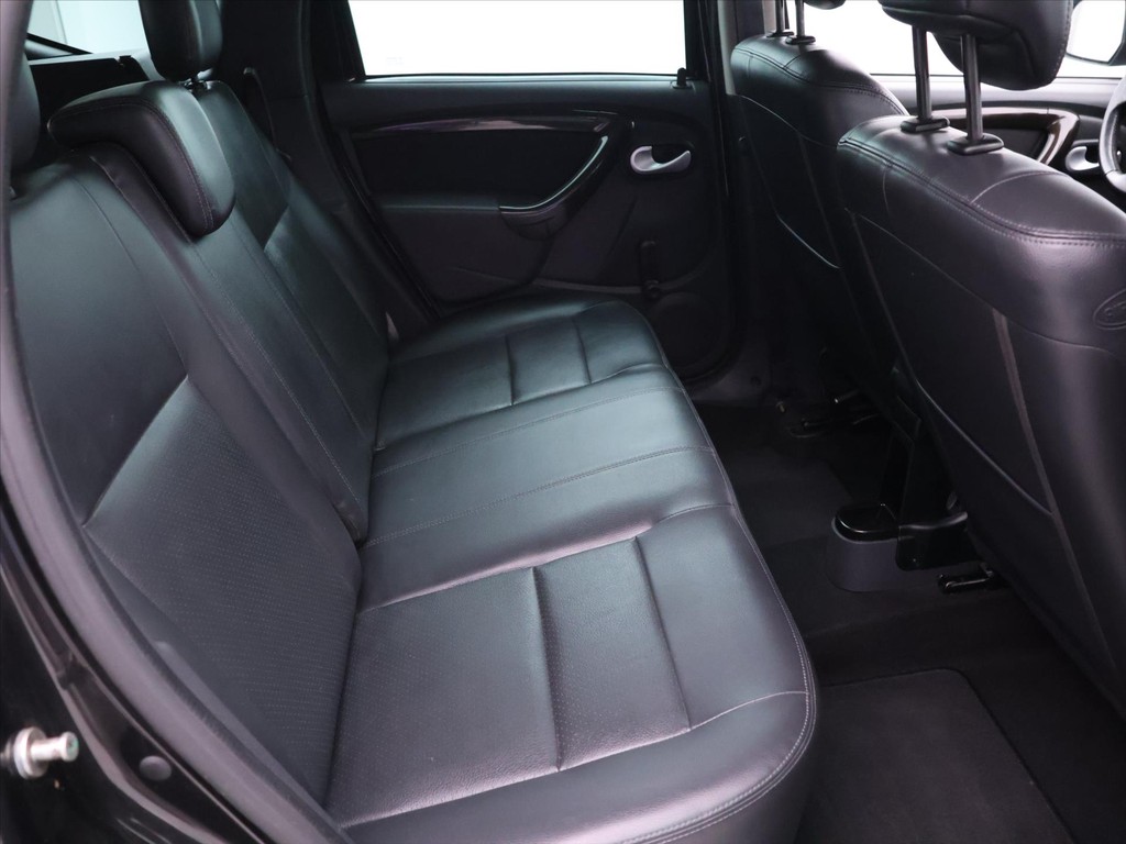 Dacia Duster 1.6 i
