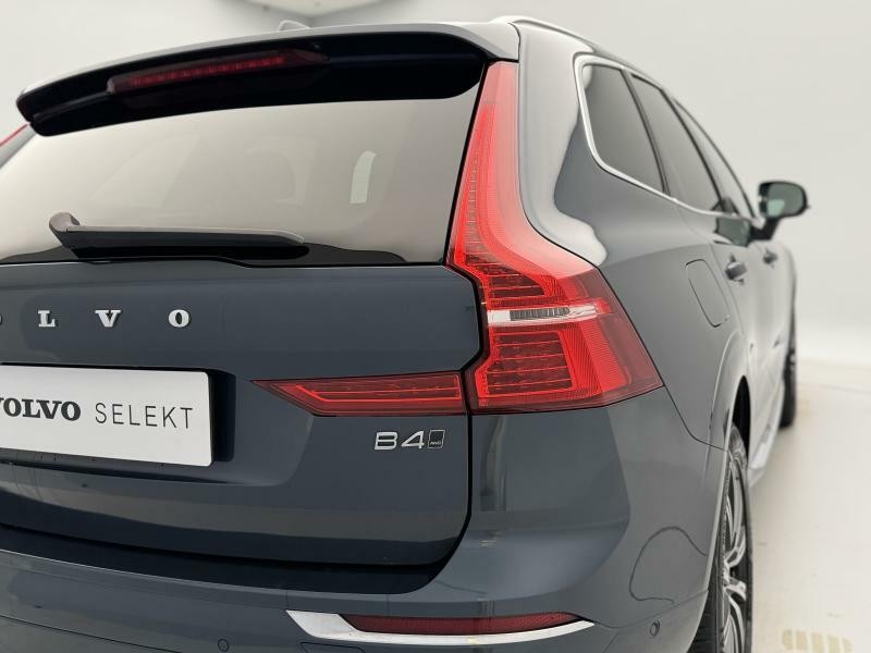 Volvo XC60 B4 AWD MOMENTUM CZ 1.maj