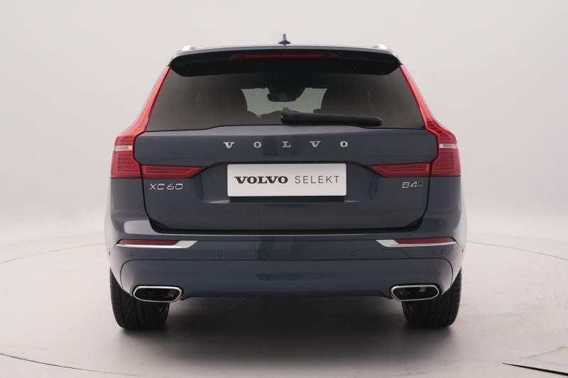 Volvo XC60 B4 AWD MOMENTUM CZ 1.maj
