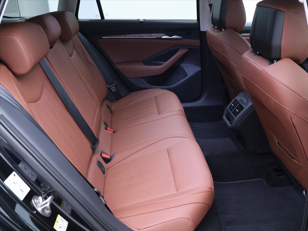 Škoda Superb Combi 2.0 TDi Laurin&Klement