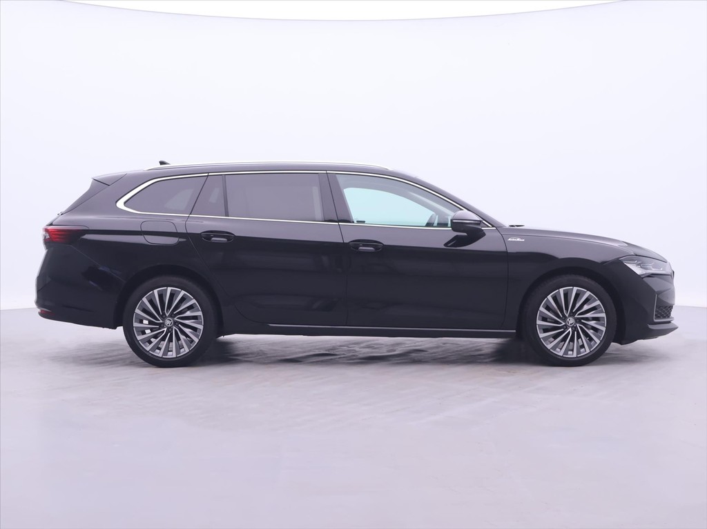 Škoda Superb Combi 2.0 TDi Laurin&Klement