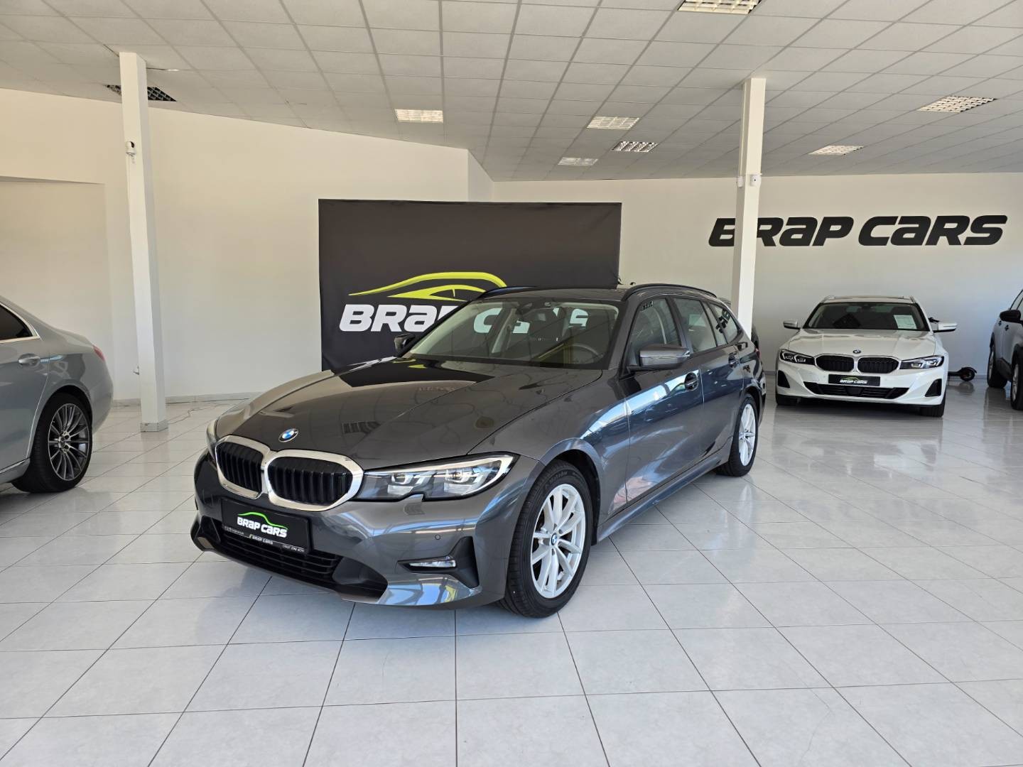 BMW Rad 3 Touring 318d mHEV  A/T