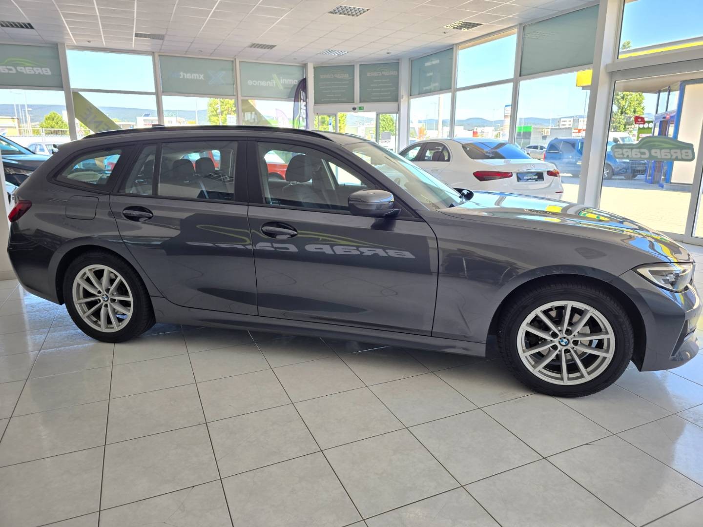 BMW Rad 3 Touring 318d mHEV  A/T