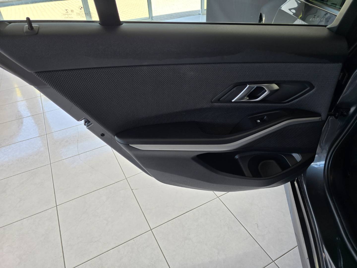 BMW Rad 3 Touring 318d mHEV  A/T