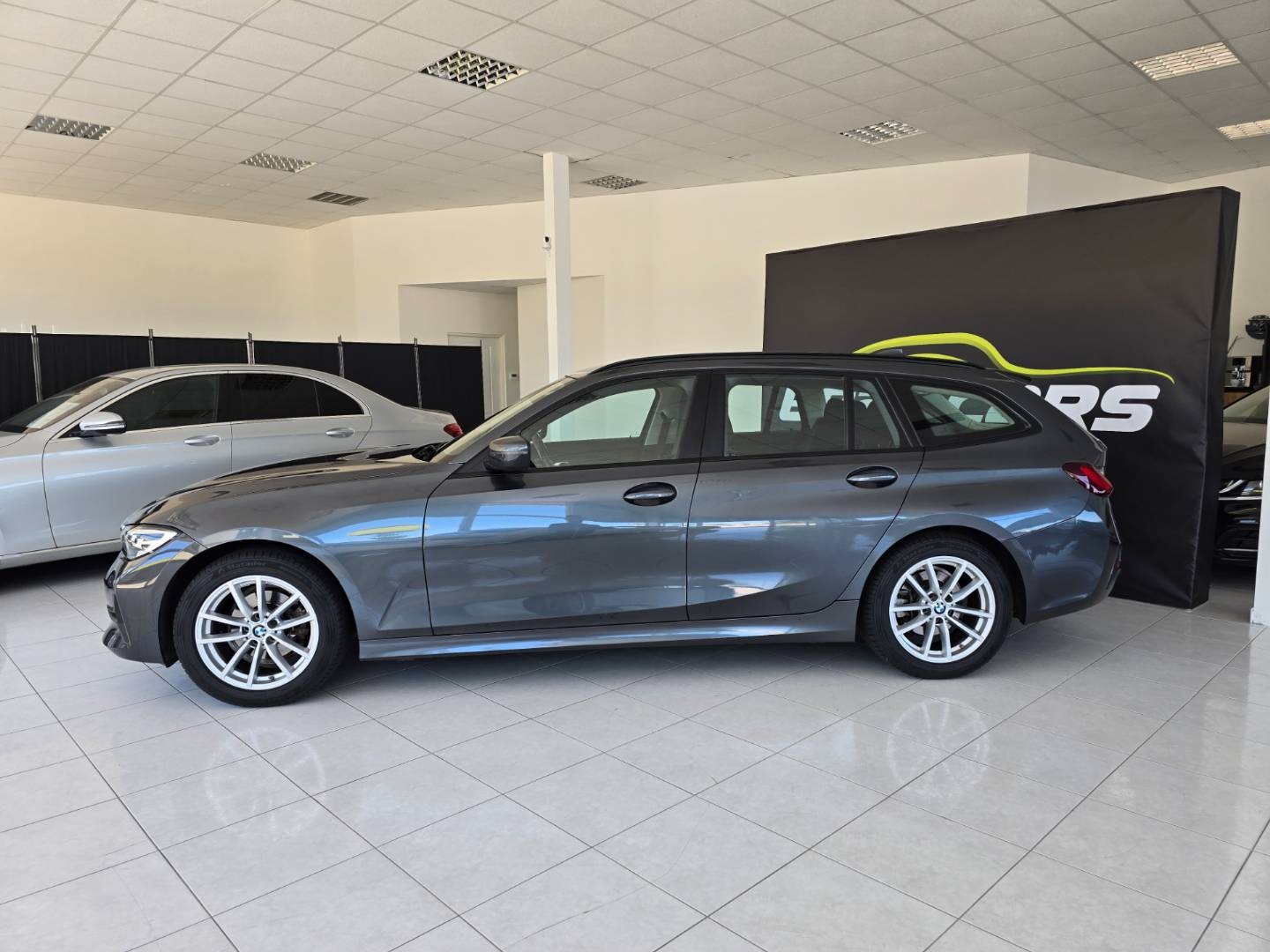 BMW Rad 3 Touring 318d mHEV  A/T