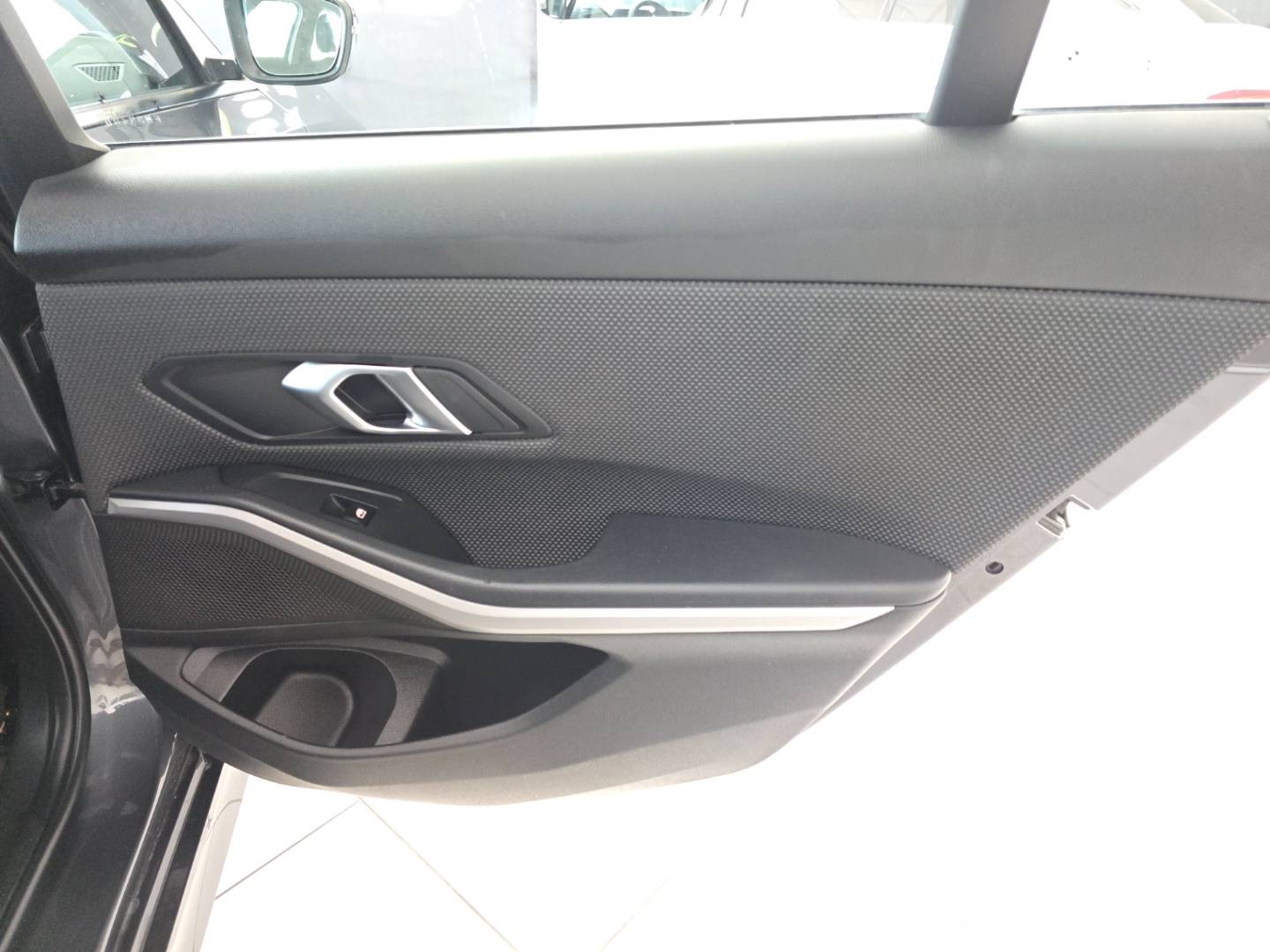 BMW Rad 3 Touring 318d mHEV  A/T