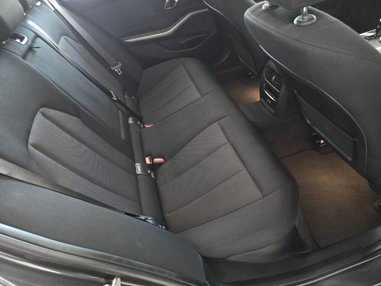 BMW Rad 3 Touring 318d mHEV  A/T