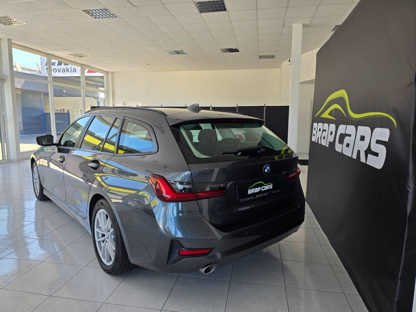 BMW Rad 3 Touring 318d mHEV  A/T