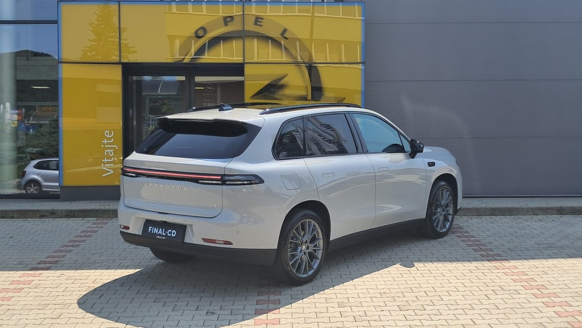 Leapmotor C10 Elektromotor  Design REEV 215k 28.4 kWh