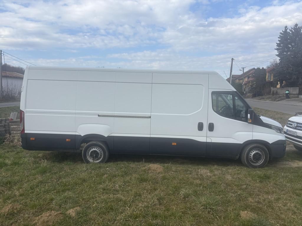 Iveco Daily Dodávka 125kw Automat