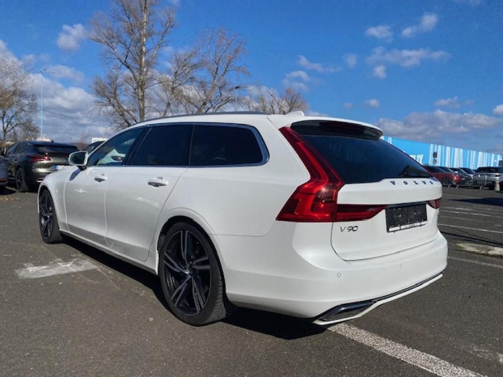 Volvo V90 D5 2.0L R-Design AWD A/T